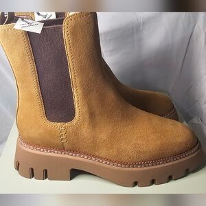 Cole Haan Womens 1928 Devon Chelsea Boots Golden Honey WP Suede Size 10.5 New